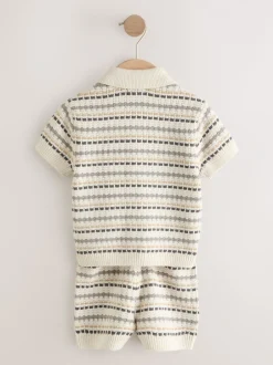 Sets En Outfits|Shorts|Next Neutraal - Set van gebreid poloshirt met textuur en reverskraag en shorts (3mnd -10jr)