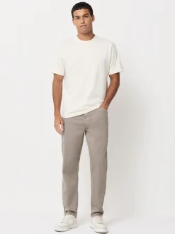 Jeans*Next - Standaard toelopende pasvorm - Comfortabele stretchjeans Neutraal