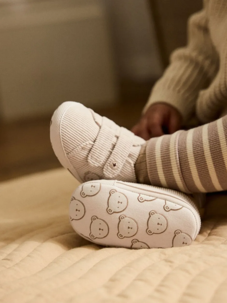 Pantoffels|Next - Babysneakers met klittenbandsluiting (0-2mnd) Neutraal met beren