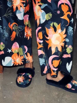 Pantoffels*Never Fully Dressed Quilted Faux Fur Lined Mule Slippers