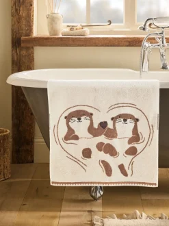 Handdoeken En Badmatten*Next Otter Heart Towel