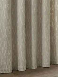 Gordijnen|Gordijnen*Paoletti Manhattan Velvet Eyelet Curtains