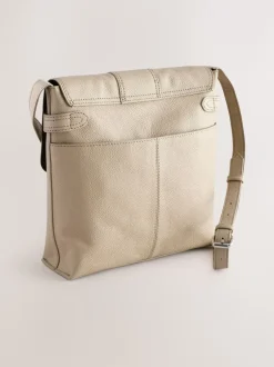 Tassen En Portemonnees|Next Pastelgeel - Leren messenger-tas met vak