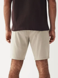 Shorts*Next Pastelgeel - Straight fit - Chinoshort met stretch