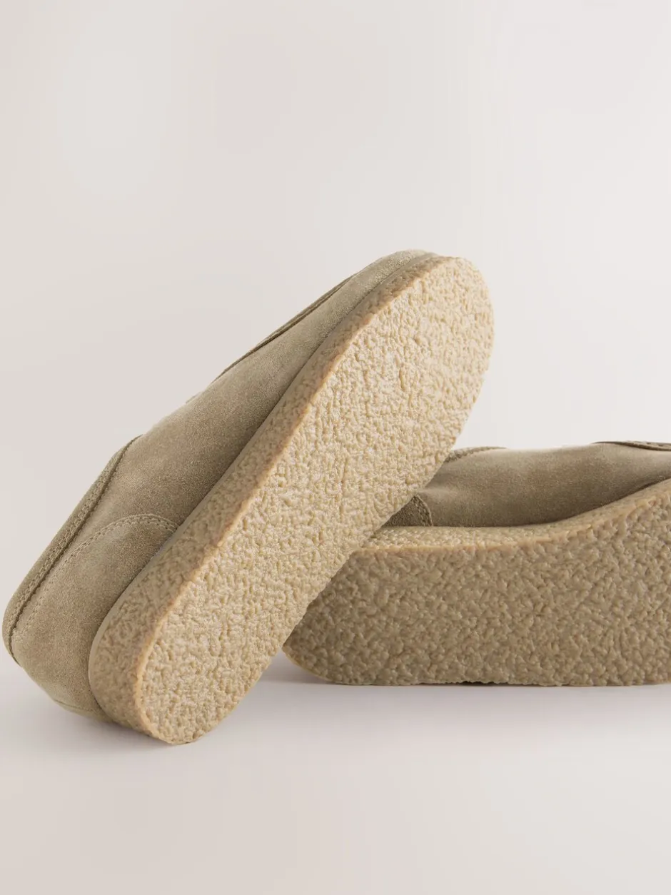 Schoenen|Next - Suède schortschoenen Pastelgeel