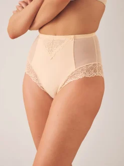 Shapewear*Next - Vormende slip met stevige buikcorrectie Pastelroze nude
