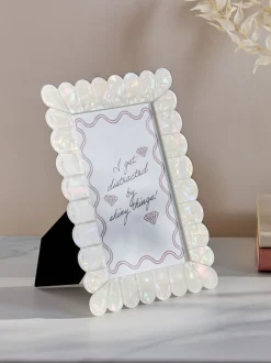Fotolijsten*Next Pearlescent Scallop Photo Frame