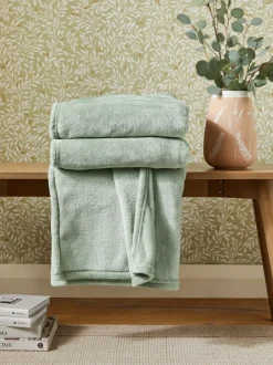Kussentjes En Plaids|Kussentjes En Plaids*Next Pluche fleece sprei