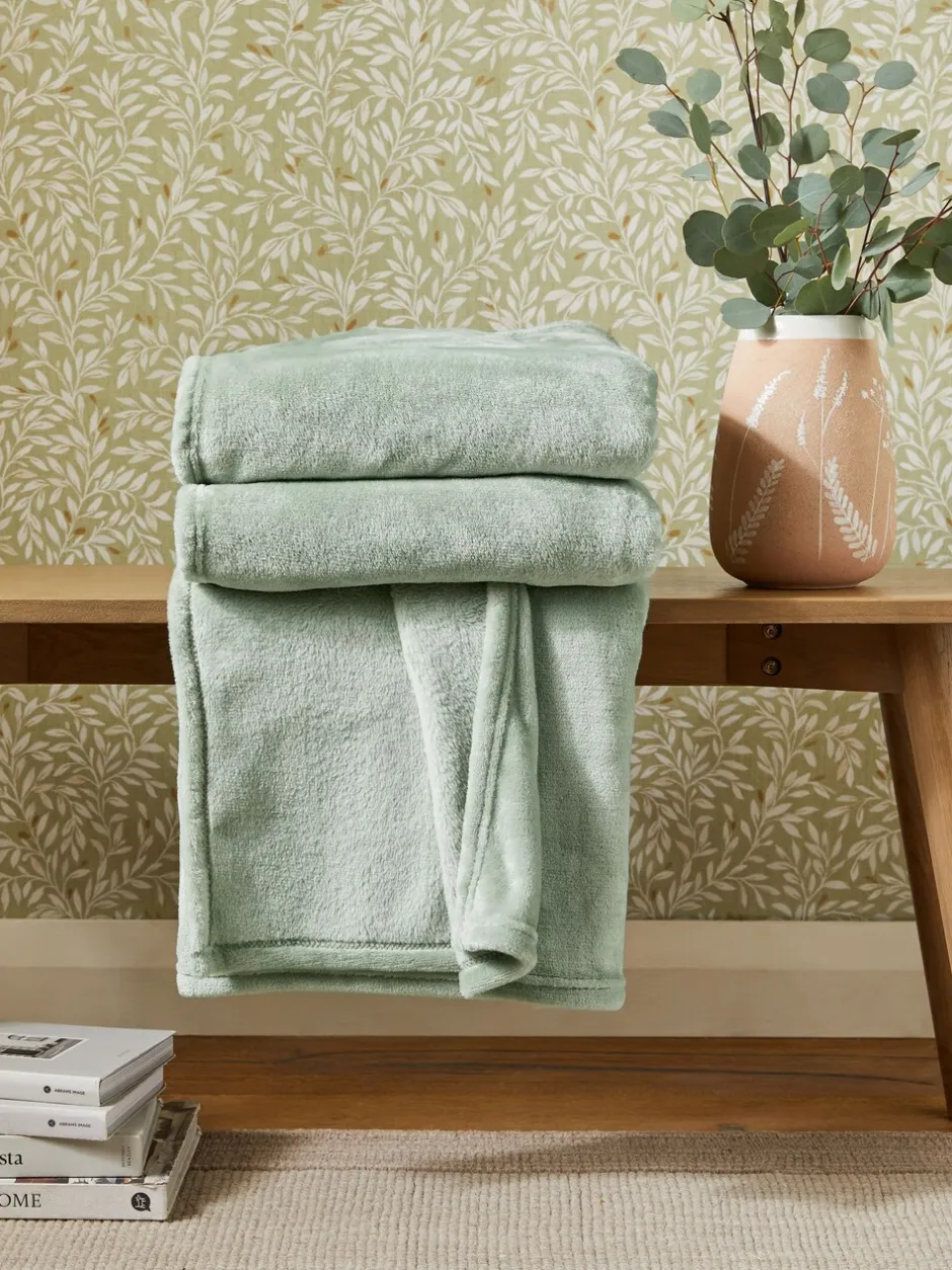 Kussentjes En Plaids|Kussentjes En Plaids*Next Pluche fleece sprei