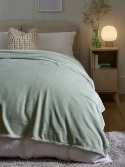 Kussentjes En Plaids|Kussentjes En Plaids*Next Pluche fleece sprei