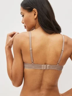 Beha's*Next - A-DD push-up Triple Boost diepuitgesneden beha Praline nude