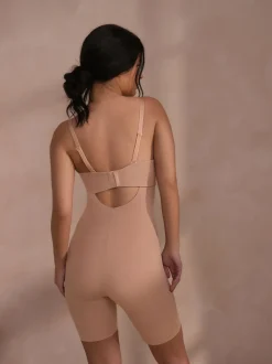 Shapewear|Next - DD+ minimaliserende buikcorrigerend ondergoed met bandeau en pijpjes Praline nude