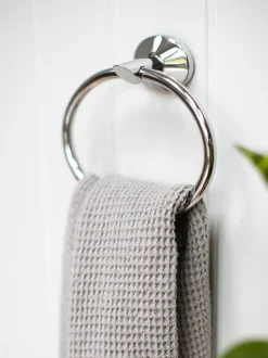 Badkameraccessoires|Robert Welch Oblique handdoekenring