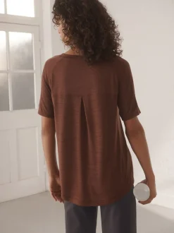 Sportkleding|Next - Active Lichtgewicht T-shirt met ronde hals en korte mouwen Roestbruin