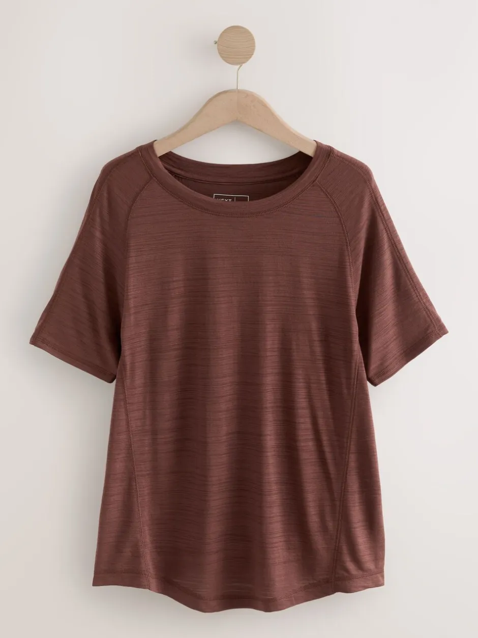 Sportkleding|Next - Active Lichtgewicht T-shirt met ronde hals en korte mouwen Roestbruin