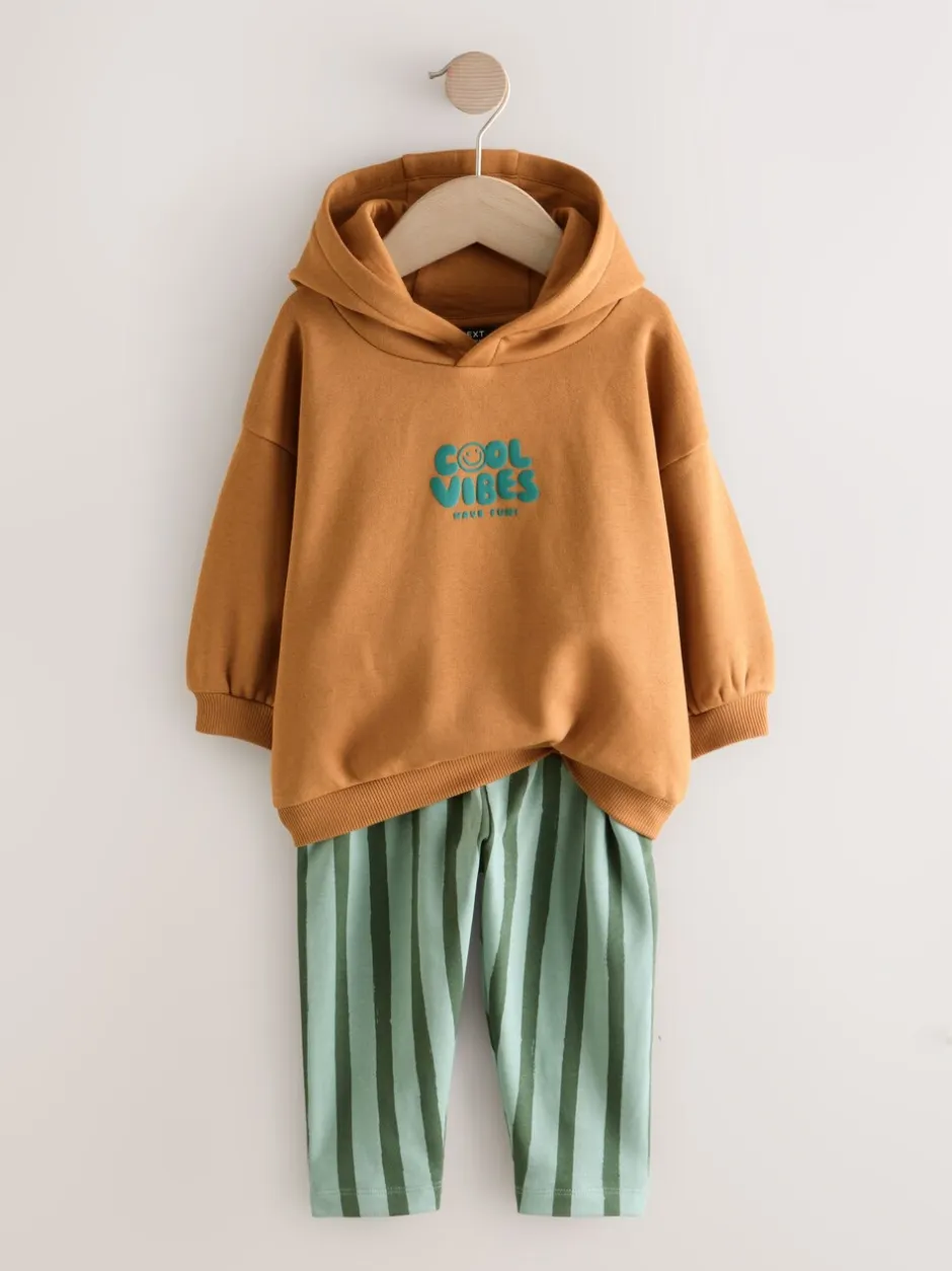 Sets En Combisets|Truien En Breisels|Next - Cool Vibes Printed Hoodie and Joggers Set (3mths-7yrs) Roestbruin