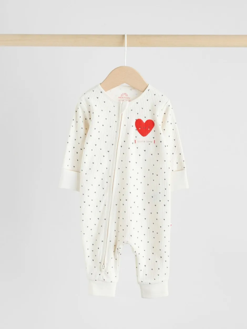 Multipacks|Babypakjes En Babypyjama's|Next Rood met hartjesprint - Verpakking van 3 babyslaappakjes met tweewegrits (0 mnd - 3 jr)