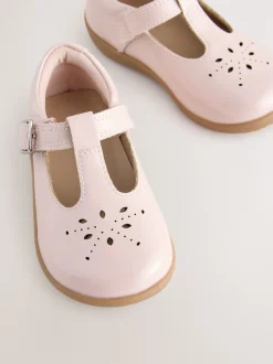 Eerste Schoentjes|Next - First Walker schoenen met klittenband en T-bandje Roze