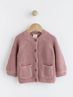 Gebreide Kleding|Next Roze - Gebreid babyvestje met geborduurde slogan op de rug (0mnd-2jr)