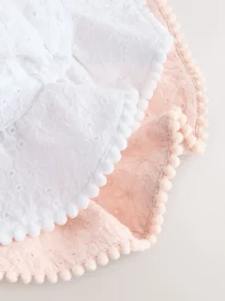 Mutsjes En Antikrabwantjes|Mutsen, Handschoenen En Sjaals|Next Roze en wit - Broderie 2pk Baby Bucket Hoed (0mnd-2jr)
