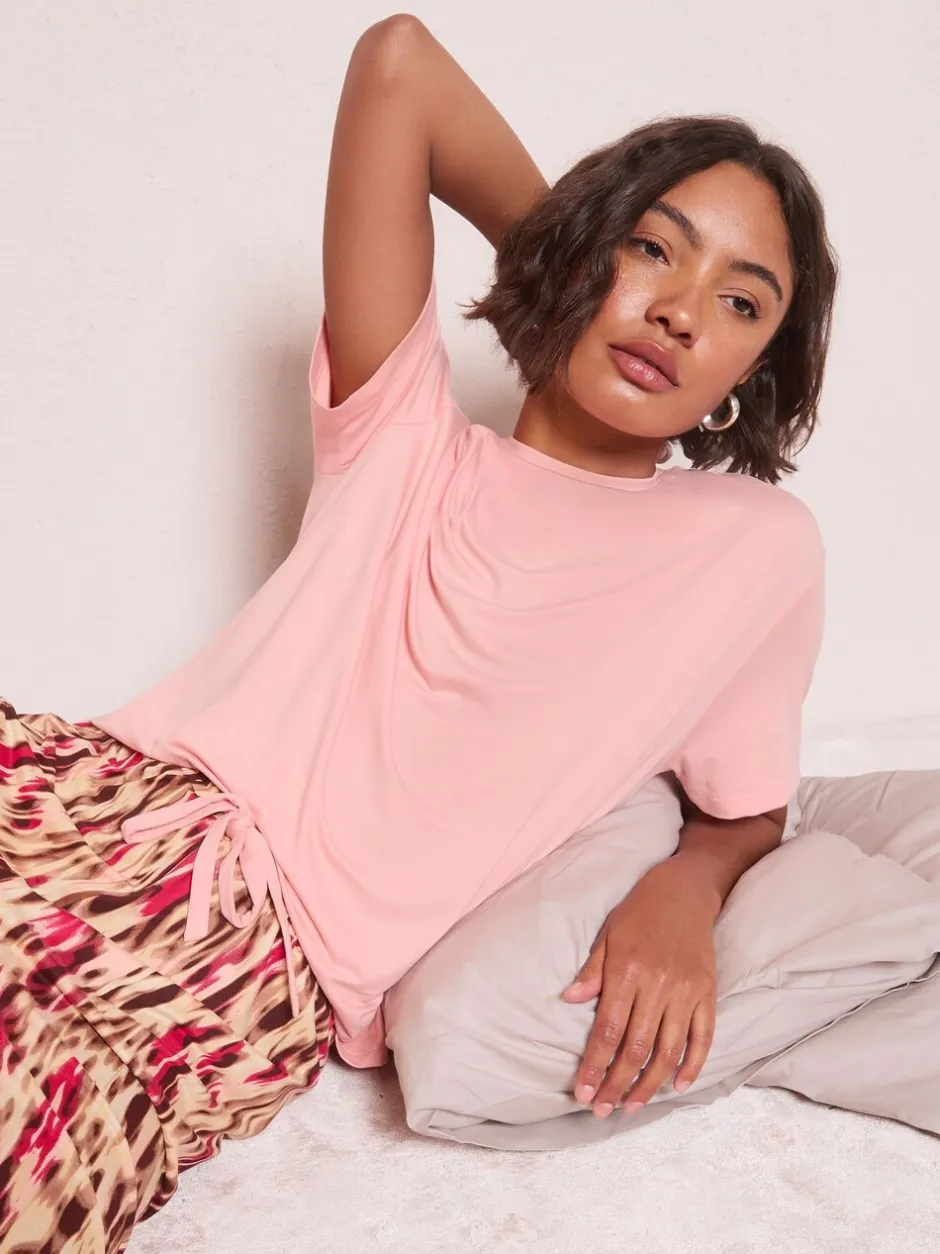 Pyjama's|Loungewear*Friends Like These - Short Sleeve Pyjamas Roze met dierenprint