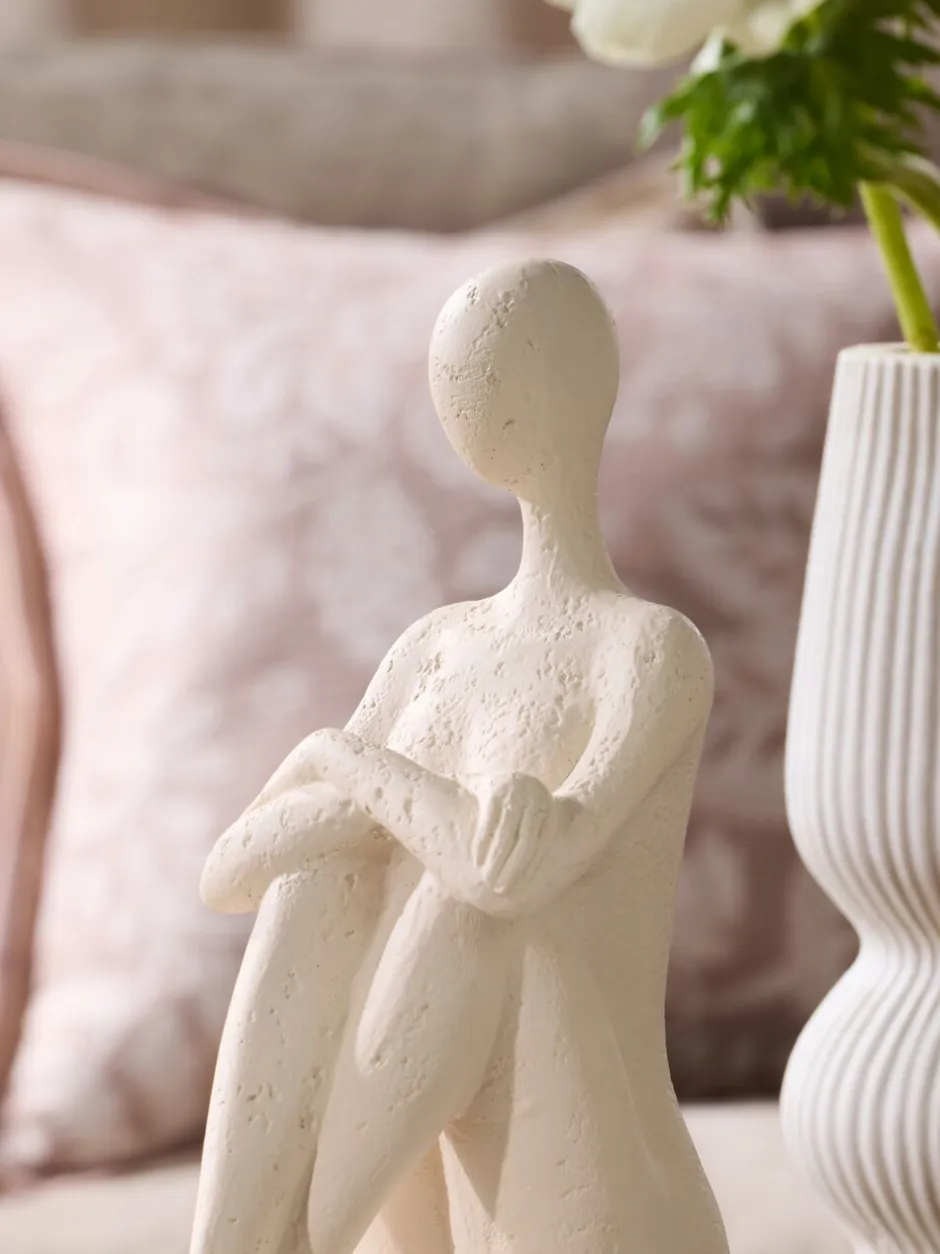 Decoraties|Next Scandi zittend figuur-ornament