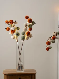 Kunstbloemen*Scottish Everlastings Ltd Set of 2 Velvet Pumpkin Pre lit Stems Oranje
