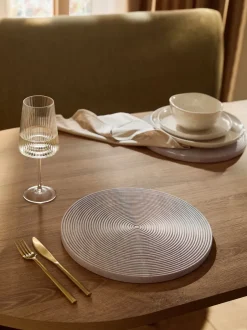 Tafellinnen En Placemats |Next Set van 2 Bronx geëtste houten placemats Kalkwas