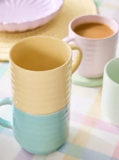 Mokken En Koppen|Tafelgerei|Next Set van 4 pastelkleurige gestapelde mokken met ribbels