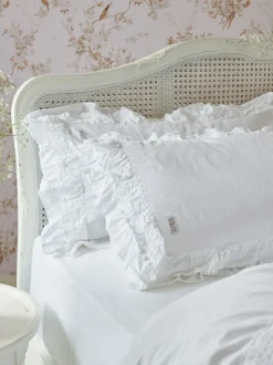 Beddengoedsets En Dekbedovertrekken*Shabby Chic by Rachel Ashwell® set van 2 Broderie Anglaise kussenslopen met ruches Wit