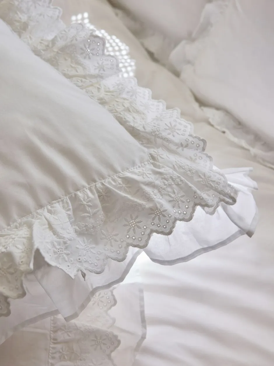 Beddengoedsets En Dekbedovertrekken*Shabby Chic by Rachel Ashwell® set van 2 Broderie Anglaise kussenslopen met ruches Wit