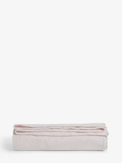 Kussentjes En Plaids|Kussentjes En Plaids|Shabby Chic by Rachel Ashwell® Textuur Bloemen Matelasse Bedloper Roze