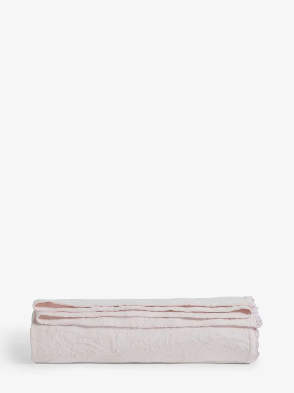Kussentjes En Plaids|Kussentjes En Plaids|Shabby Chic by Rachel Ashwell® Textuur Bloemen Matelasse Bedloper Roze