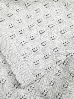 Babyartikelen En Slaapzakken |The Little Tailor ajourgebreid babydekentje van 100% katoen Grijs