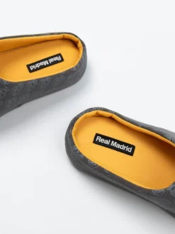 Pantoffels|Vanilla Underground Real Madrid Logo Slippers