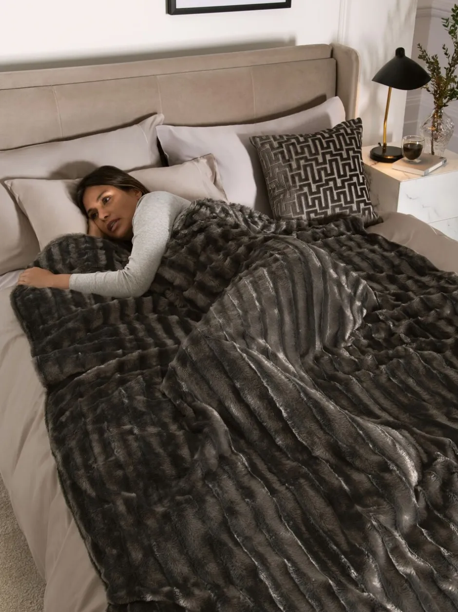 Kussentjes En Plaids|Kussentjes En Plaids*Next Verzwaarde deken Grijs imitatiebont