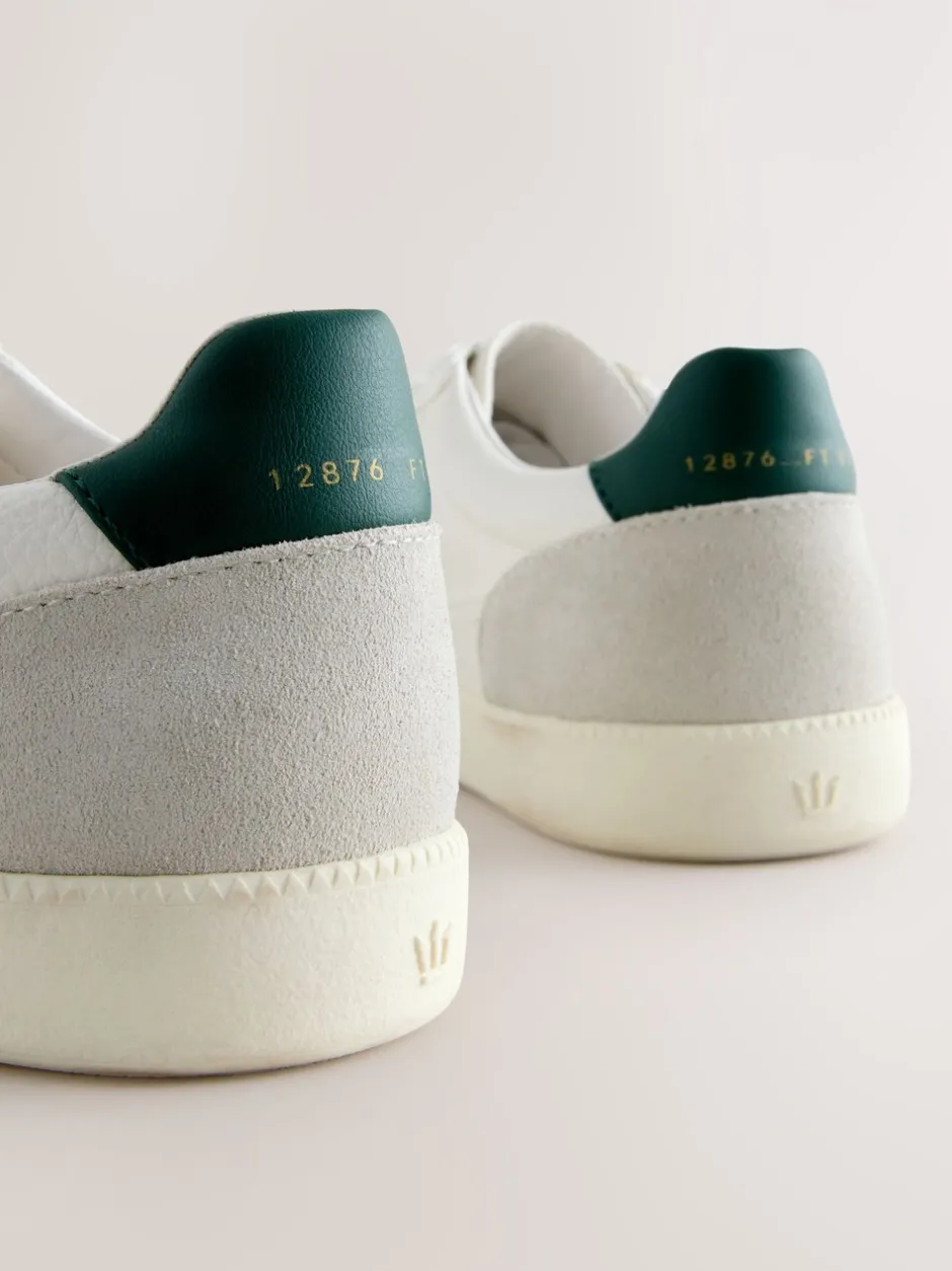 Sneakers*Next - Chic-casual vetersneakers met suède afwerking Wit