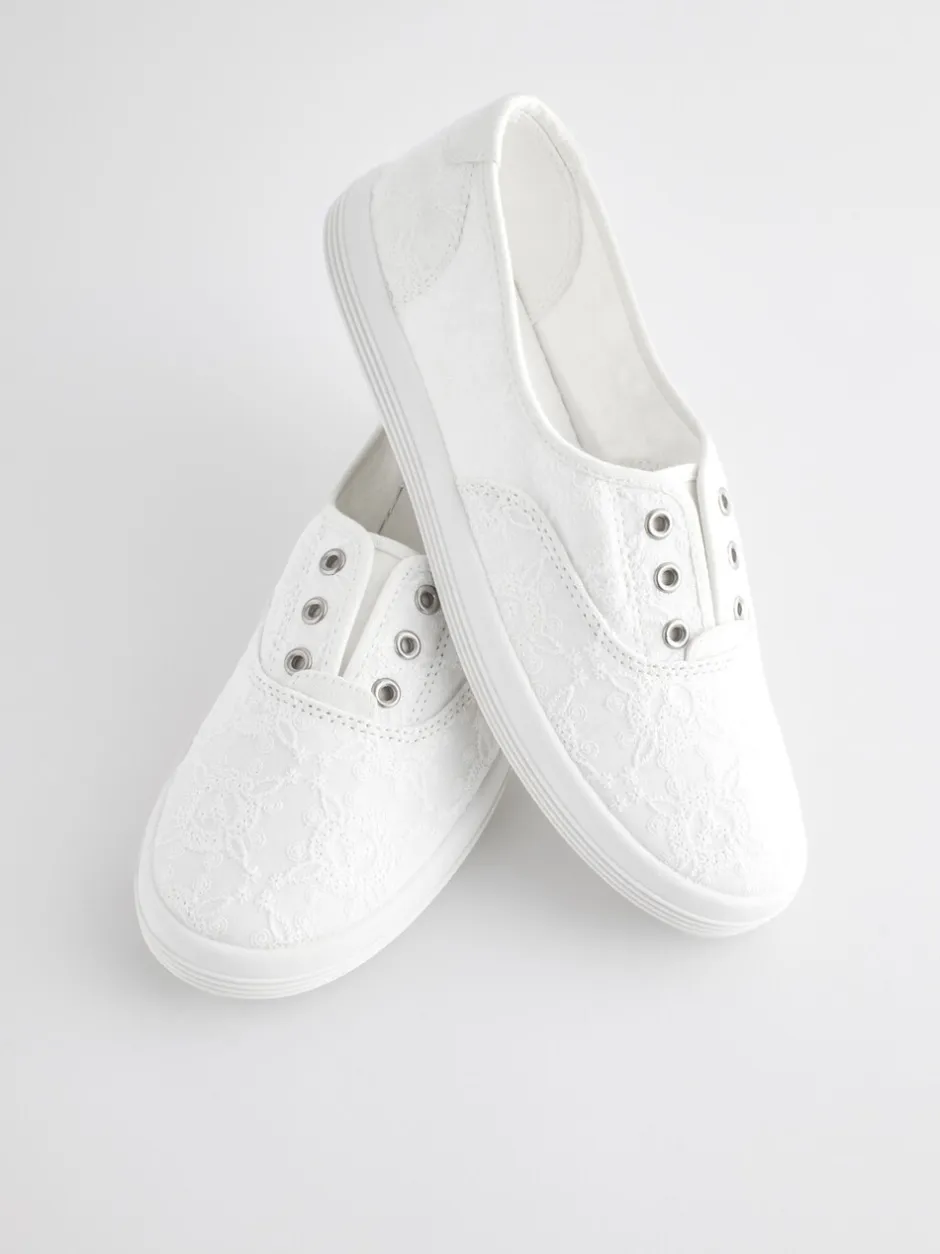 Sneakers*Next - Geborduurde veterloze canvas instapsneakers Wit
