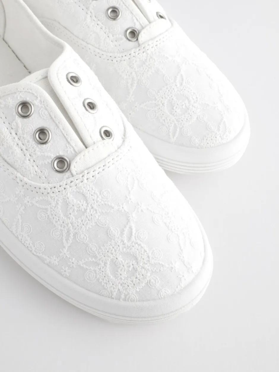Sneakers*Next - Geborduurde veterloze canvas instapsneakers Wit