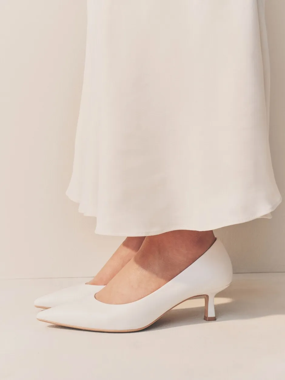 Schoenen Met Hakken|Next Wit - Leren pumps met spitse neus en kittenhakje