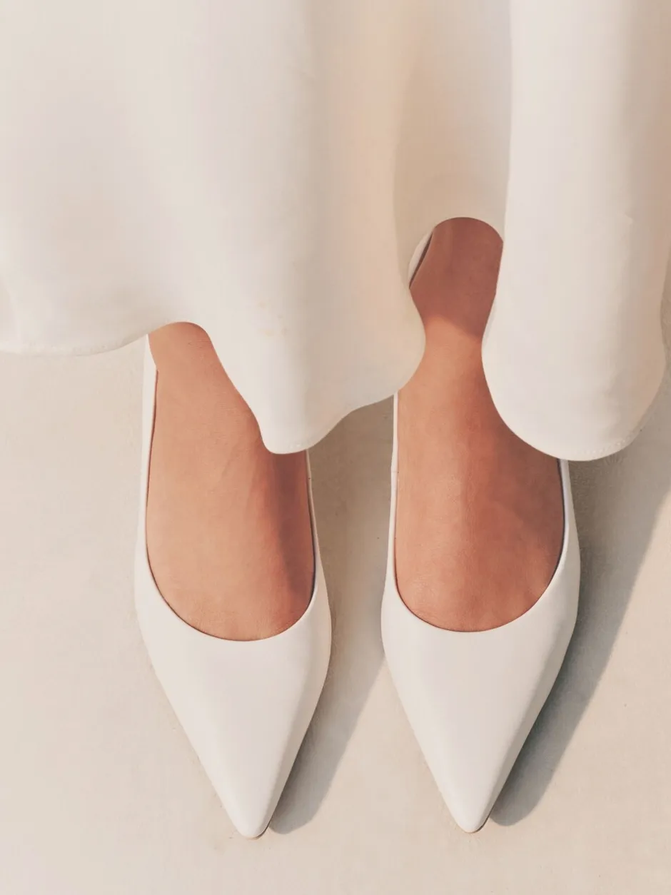 Schoenen Met Hakken|Next Wit - Leren pumps met spitse neus en kittenhakje