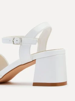 Ruimvallend En Extraruimvallend|Schoenen Met Hakken*Linzi - Wide Fit Vivian Heeled Sandals h Crossover Front Strap Wit