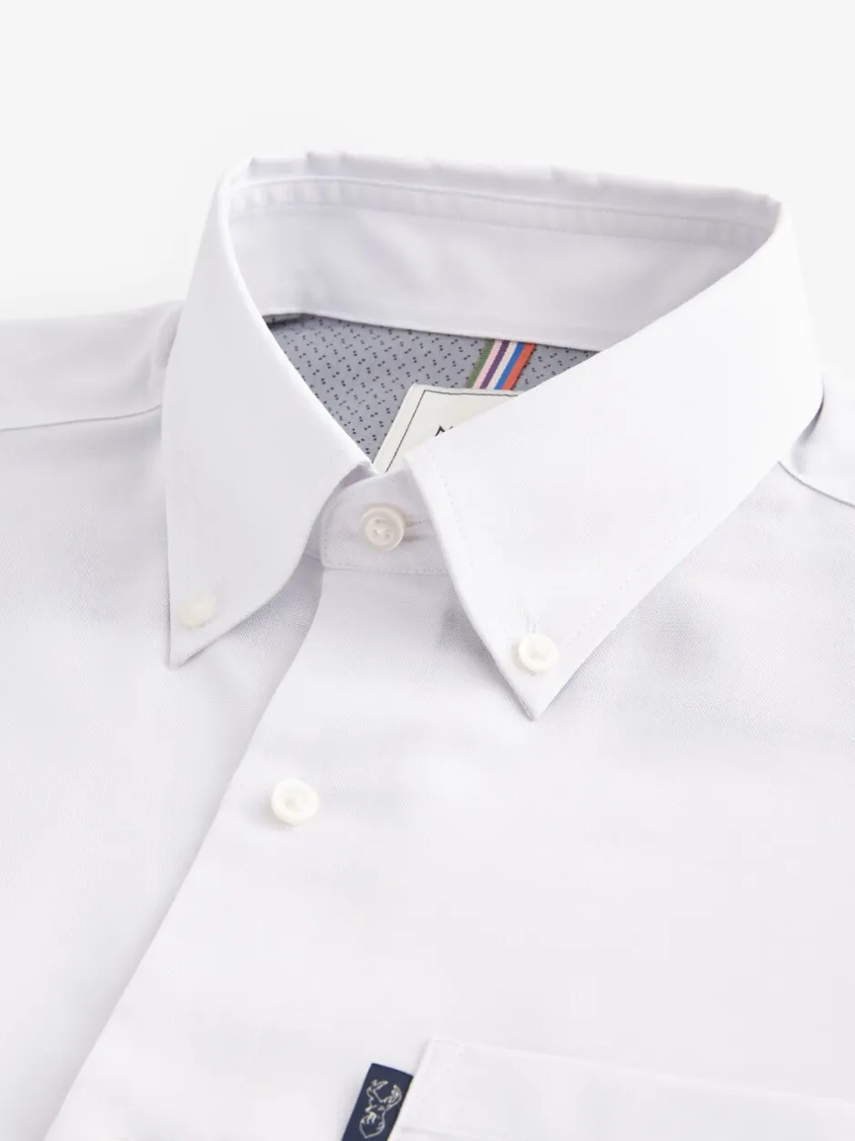 Formele Overhemden|Shirts|Next Wit - Normale Pasvorm - Gemakkelijk te strijken Oxford overhemd met doorlopende knopen