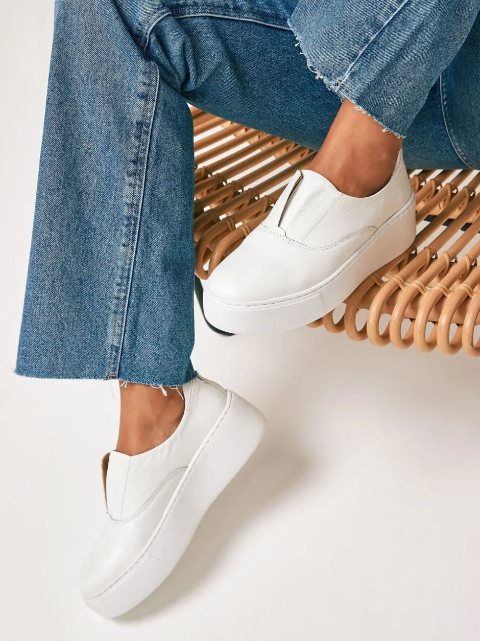 Sneakers|Next Wit - Signature leren sneakers met dikke plateauzolen en sleehak
