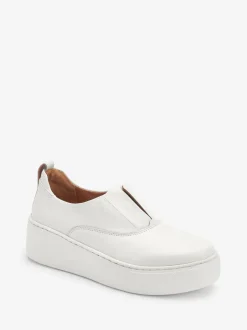 Sneakers|Next Wit - Signature leren sneakers met dikke plateauzolen en sleehak