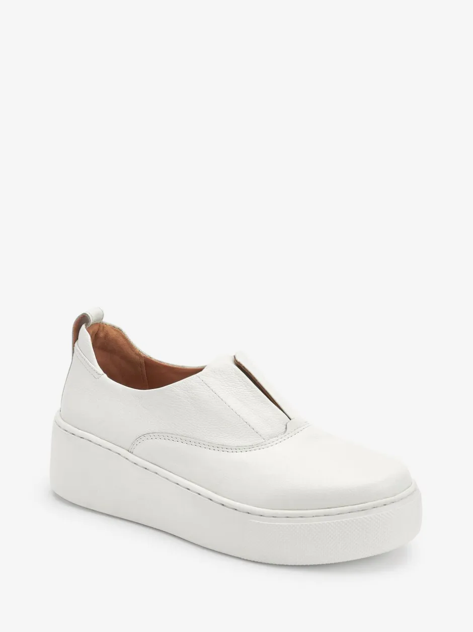 Sneakers|Next Wit - Signature leren sneakers met dikke plateauzolen en sleehak