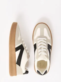 Sneakers|Friends Like These Wit en zwart - Lace Up Retro Gumsole Sports Trainers