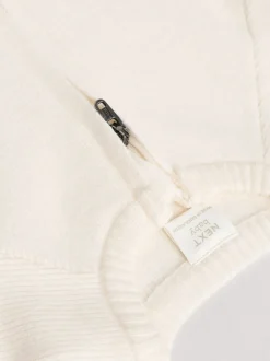 Gebreide Kleding|Next Wit gebreid - Babyvest
