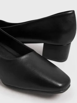 Ruimvallend En Extraruimvallend|Schoenen Met Hakken|Yours Curve - Imitatieleren pumps met blokhak in extra wijde EEE-pasvorm