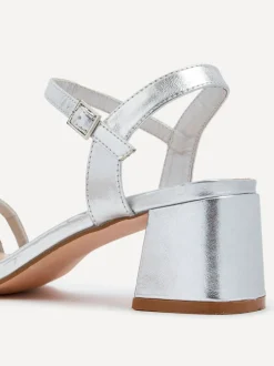 Schoenen Met Hakken*Linzi - Bunty sandals met blokhak en diamanté bandjes Zilver